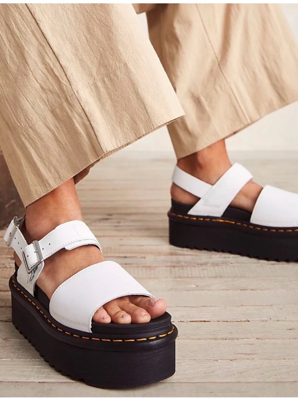 Dr. Martens Voss Quad Platform Sandals 7